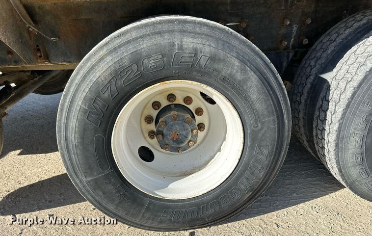 image for item EV9397 2004 Mack CV513  ready mix truck