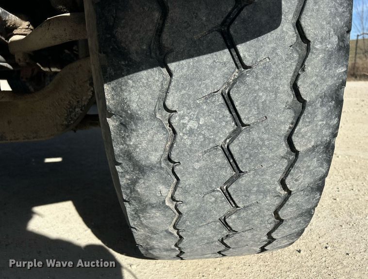 image for item EV9397 2004 Mack CV513  ready mix truck