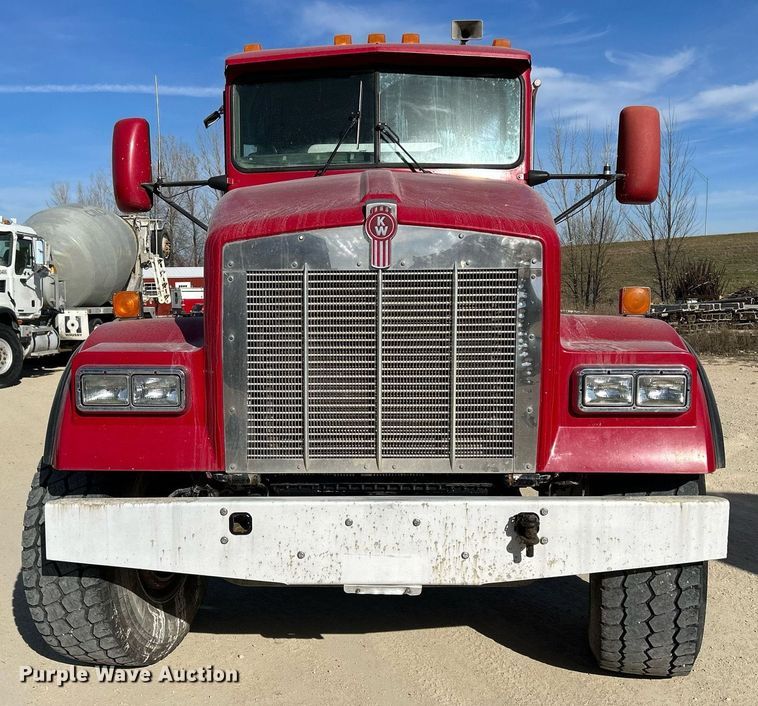 image for item EV9398 2003 Kenworth W900  ready mix truck