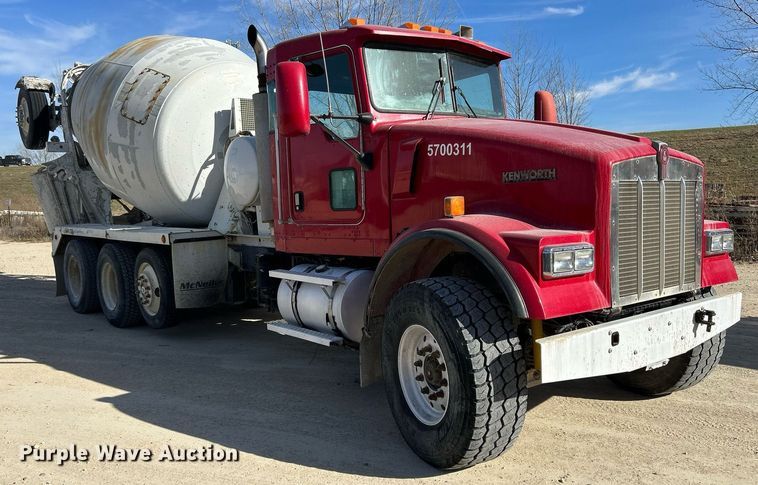 image for item EV9398 2003 Kenworth W900  ready mix truck