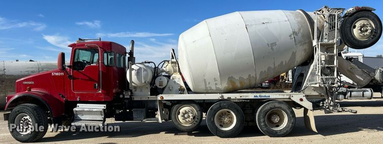 image for item EV9398 2003 Kenworth W900  ready mix truck