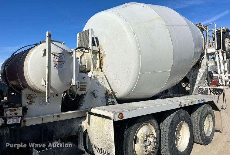 image for item EV9398 2003 Kenworth W900  ready mix truck