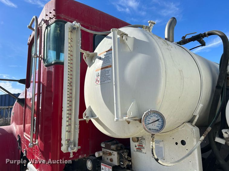 image for item EV9398 2003 Kenworth W900  ready mix truck