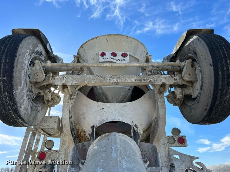 image for item EV9398 2003 Kenworth W900  ready mix truck