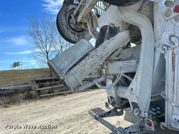 image for item EV9398 2003 Kenworth W900  ready mix truck