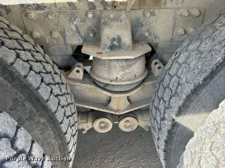 image for item EV9398 2003 Kenworth W900  ready mix truck