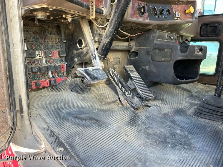 image for item EV9398 2003 Kenworth W900  ready mix truck