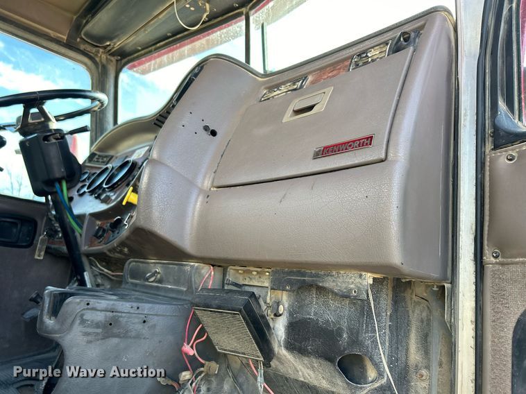 image for item EV9398 2003 Kenworth W900  ready mix truck