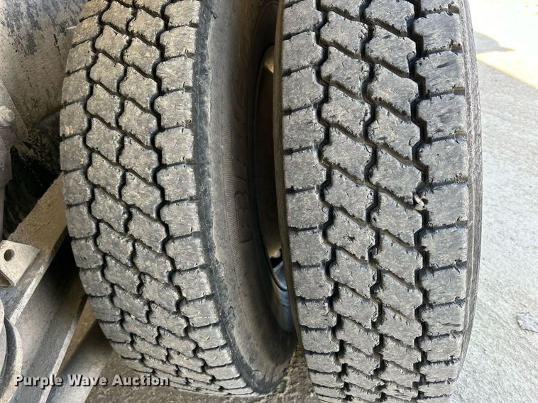 image for item EV9398 2003 Kenworth W900  ready mix truck