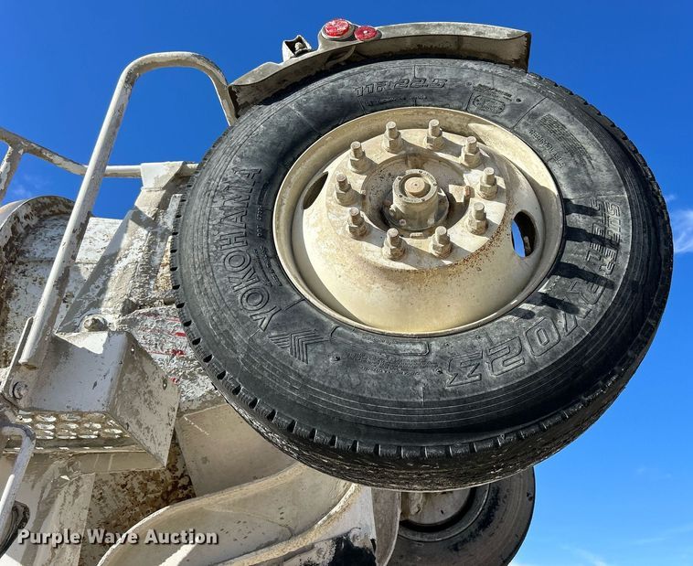 image for item EV9398 2003 Kenworth W900  ready mix truck