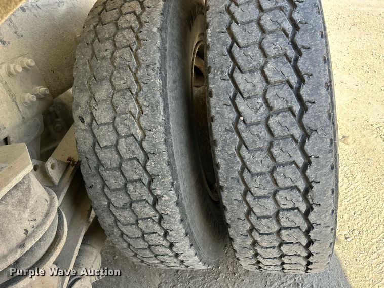 image for item EV9398 2003 Kenworth W900  ready mix truck