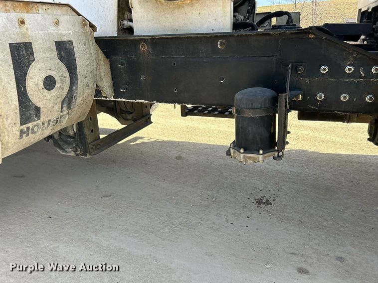 image for item EV9400 2004 Mack CV513  ready mix truck