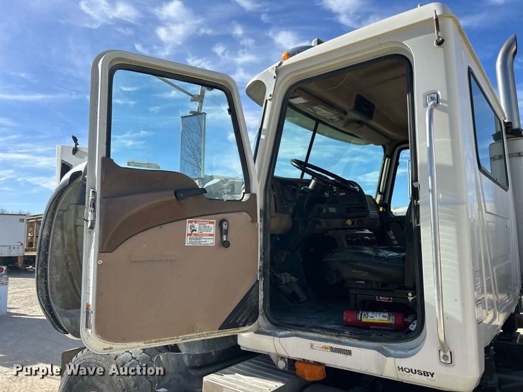 image for item EV9400 2004 Mack CV513  ready mix truck