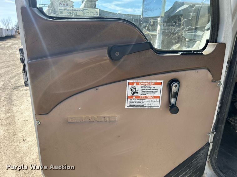 image for item EV9400 2004 Mack CV513  ready mix truck