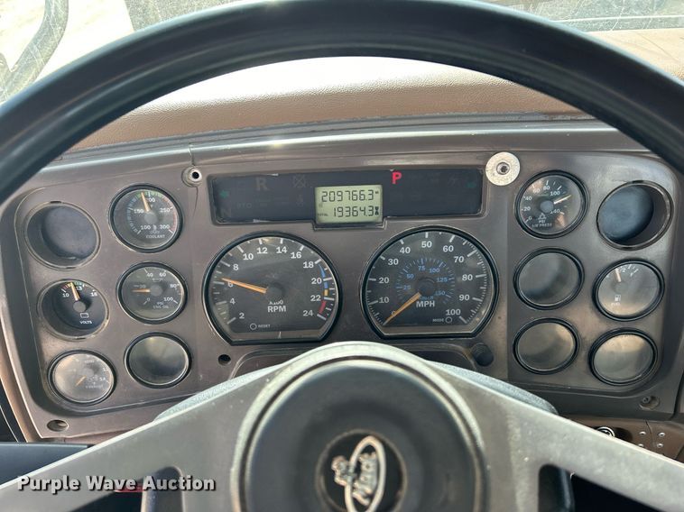 image for item EV9400 2004 Mack CV513  ready mix truck