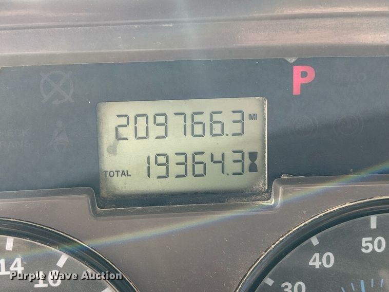 image for item EV9400 2004 Mack CV513  ready mix truck