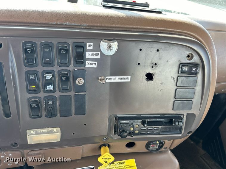 image for item EV9400 2004 Mack CV513  ready mix truck