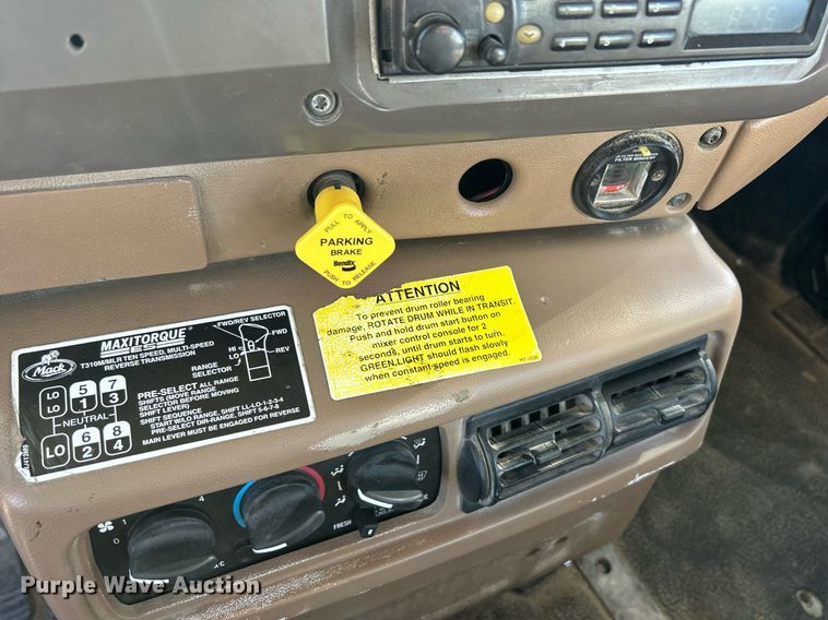 image for item EV9400 2004 Mack CV513  ready mix truck