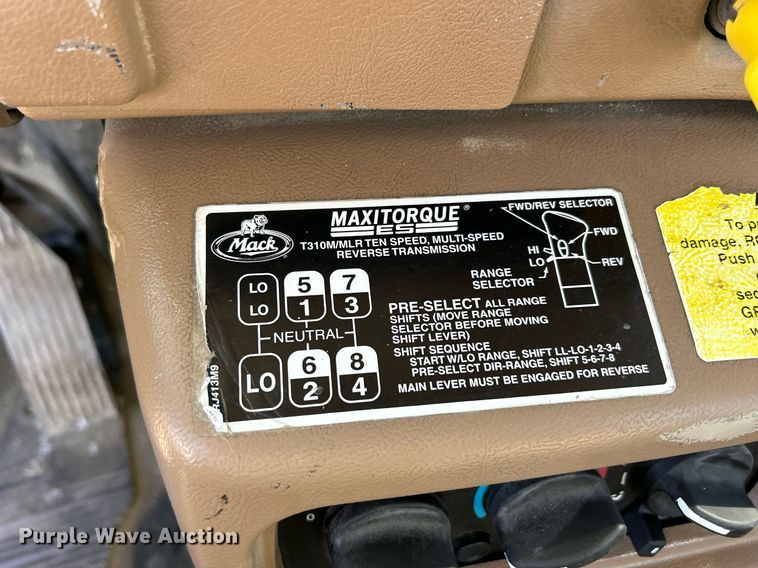 image for item EV9400 2004 Mack CV513  ready mix truck