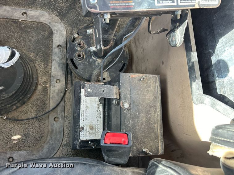 image for item EV9400 2004 Mack CV513  ready mix truck