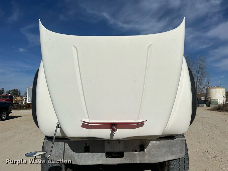 image for item EV9400 2004 Mack CV513  ready mix truck