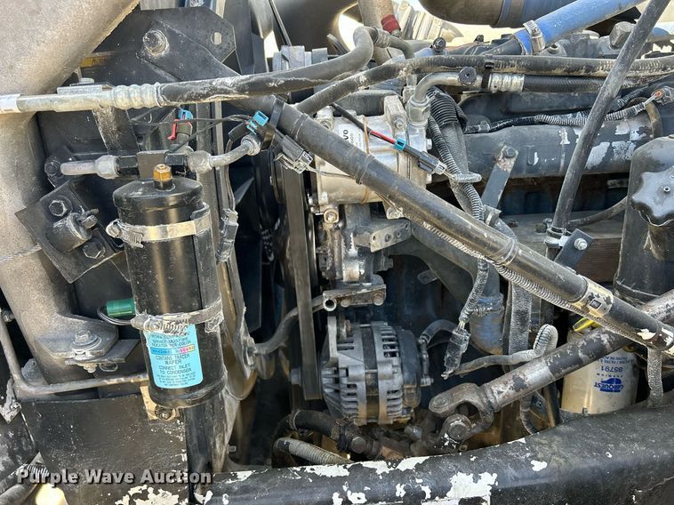 image for item EV9400 2004 Mack CV513  ready mix truck