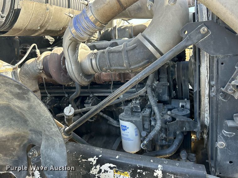 image for item EV9400 2004 Mack CV513  ready mix truck