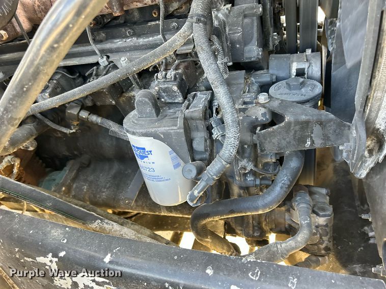 image for item EV9400 2004 Mack CV513  ready mix truck