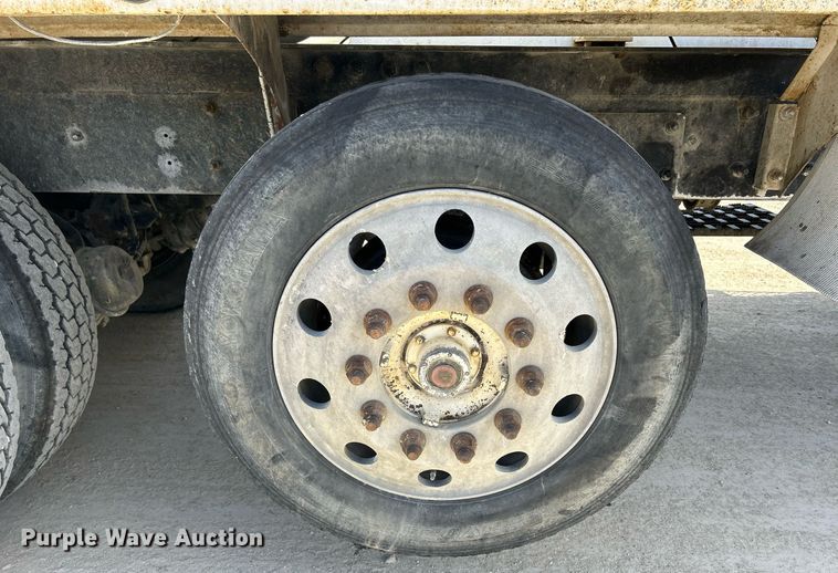 image for item EV9400 2004 Mack CV513  ready mix truck