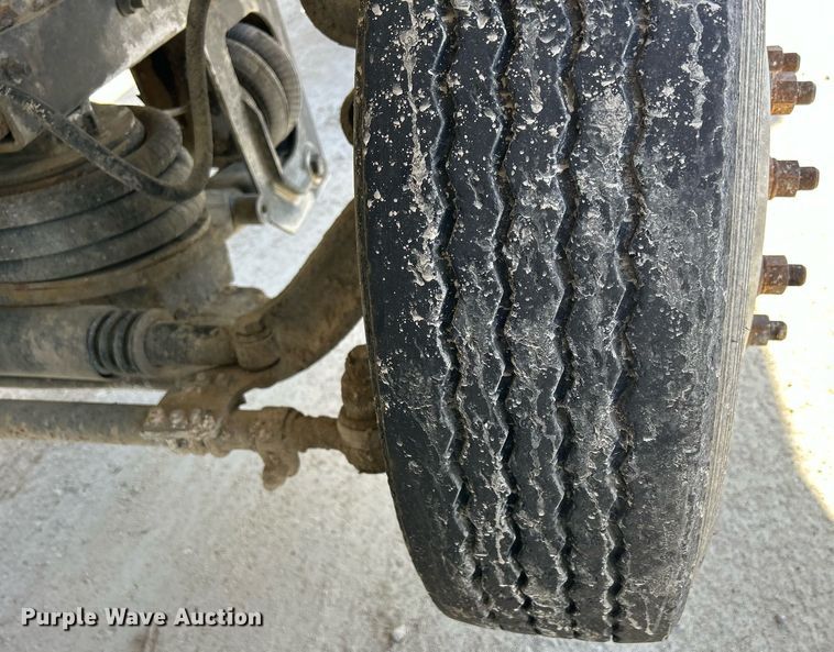 image for item EV9400 2004 Mack CV513  ready mix truck