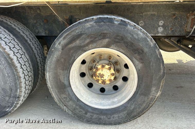 image for item EV9400 2004 Mack CV513  ready mix truck