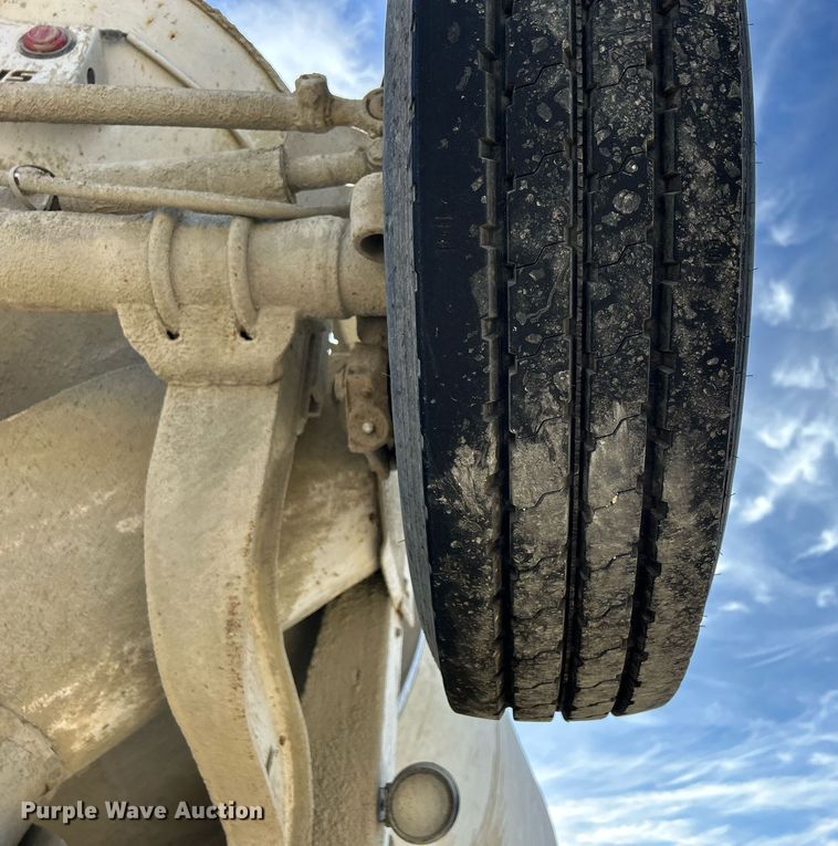 image for item EV9400 2004 Mack CV513  ready mix truck