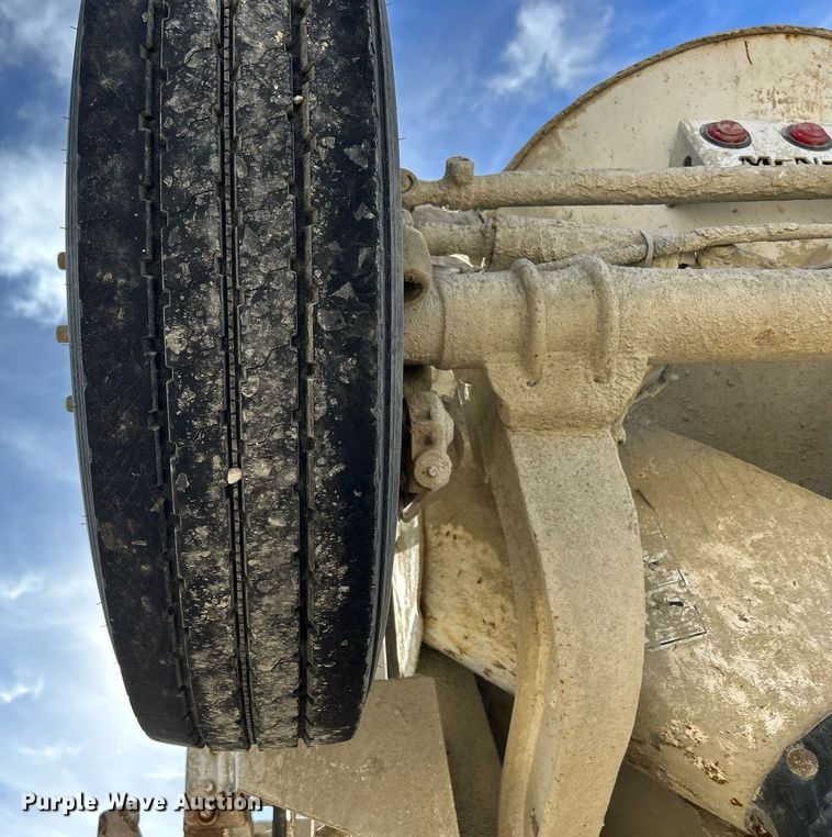 image for item EV9400 2004 Mack CV513  ready mix truck