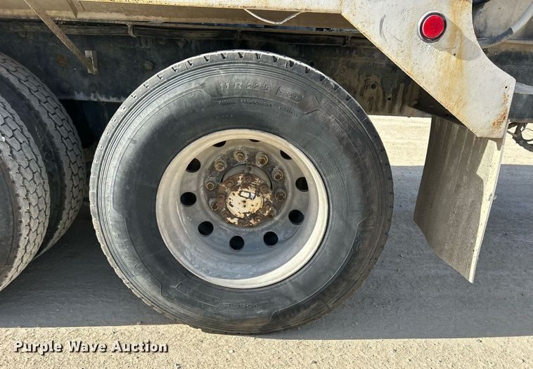 image for item EV9400 2004 Mack CV513  ready mix truck