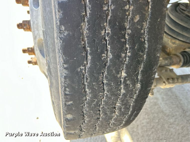 image for item EV9400 2004 Mack CV513  ready mix truck