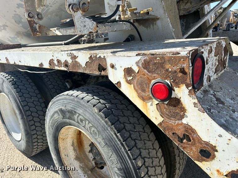 image for item EV9401 2003 Sterling LT9500  ready mix truck