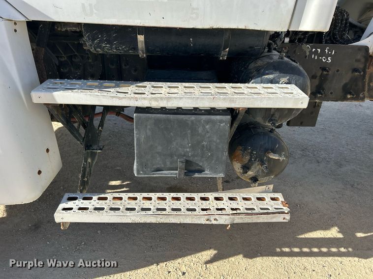 image for item EV9401 2003 Sterling LT9500  ready mix truck