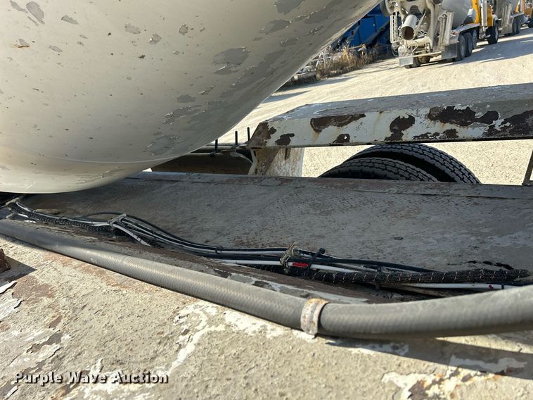 image for item EV9401 2003 Sterling LT9500  ready mix truck