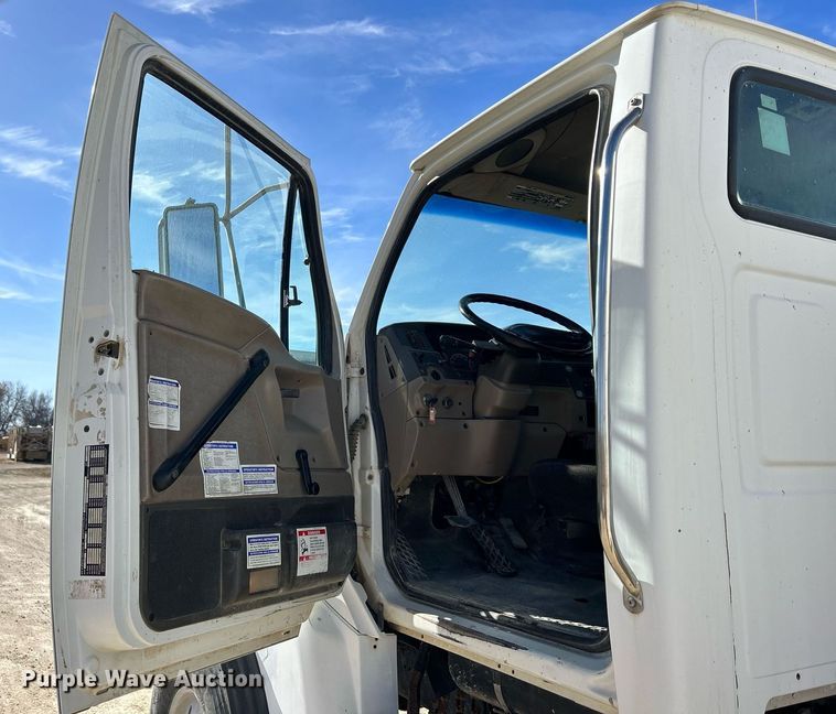 image for item EV9401 2003 Sterling LT9500  ready mix truck