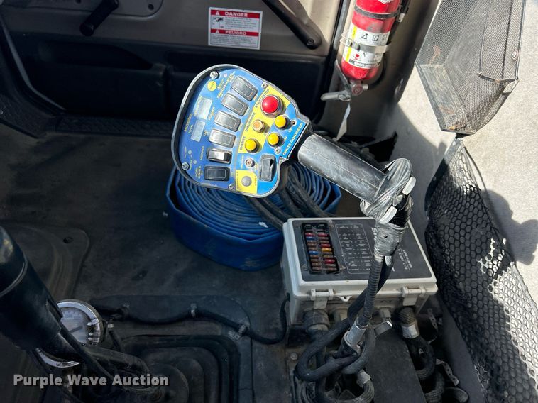 image for item EV9401 2003 Sterling LT9500  ready mix truck