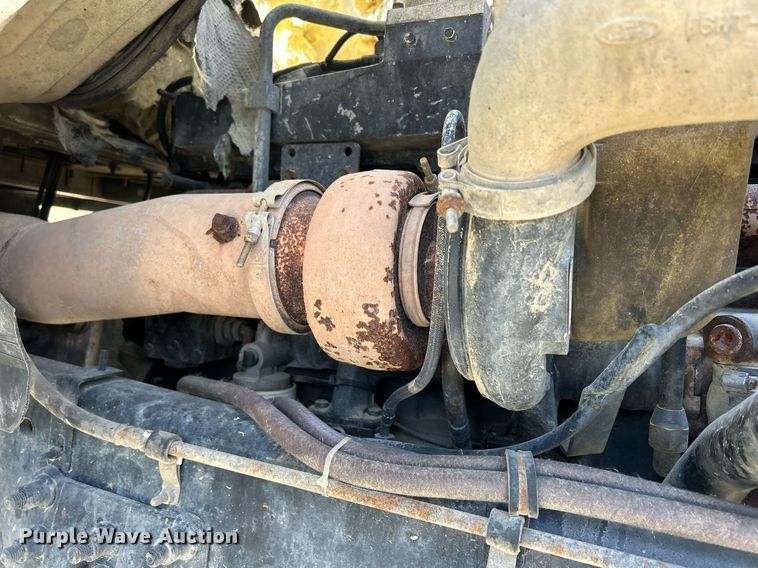 image for item EV9401 2003 Sterling LT9500  ready mix truck