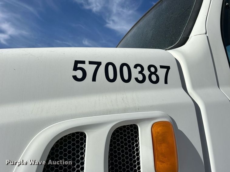 image for item EV9401 2003 Sterling LT9500  ready mix truck