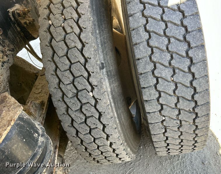 image for item EV9401 2003 Sterling LT9500  ready mix truck