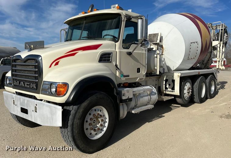 image for item EV9402 2007 Mack CV500  ready mix truck