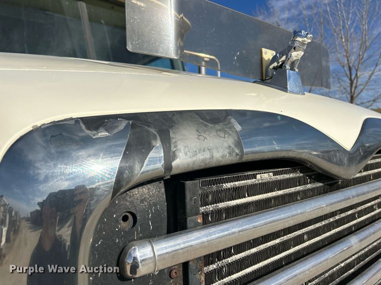 image for item EV9402 2007 Mack CV500  ready mix truck