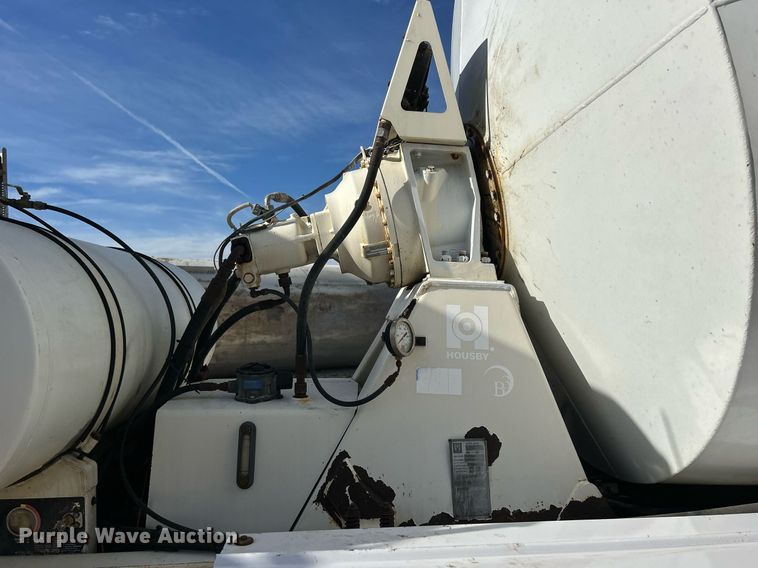 image for item EV9402 2007 Mack CV500  ready mix truck