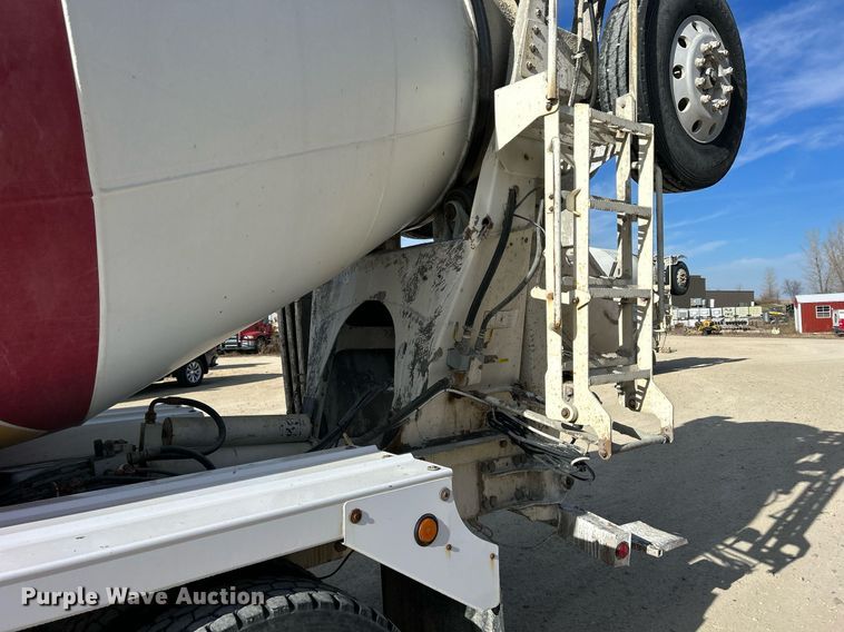 image for item EV9402 2007 Mack CV500  ready mix truck