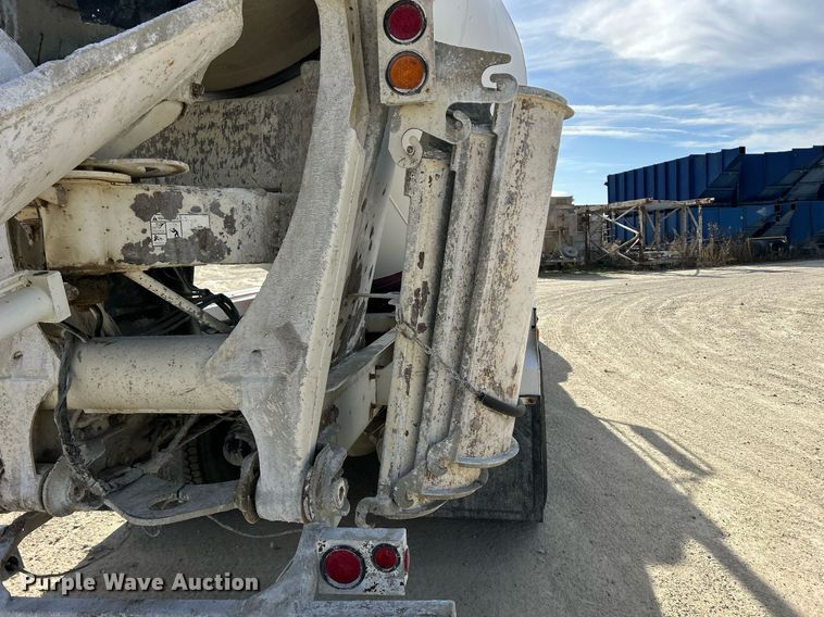 image for item EV9402 2007 Mack CV500  ready mix truck