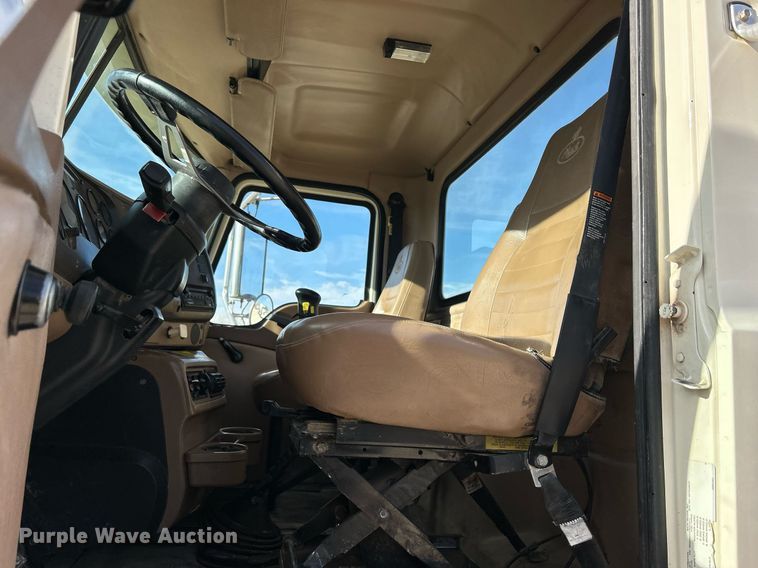 image for item EV9402 2007 Mack CV500  ready mix truck