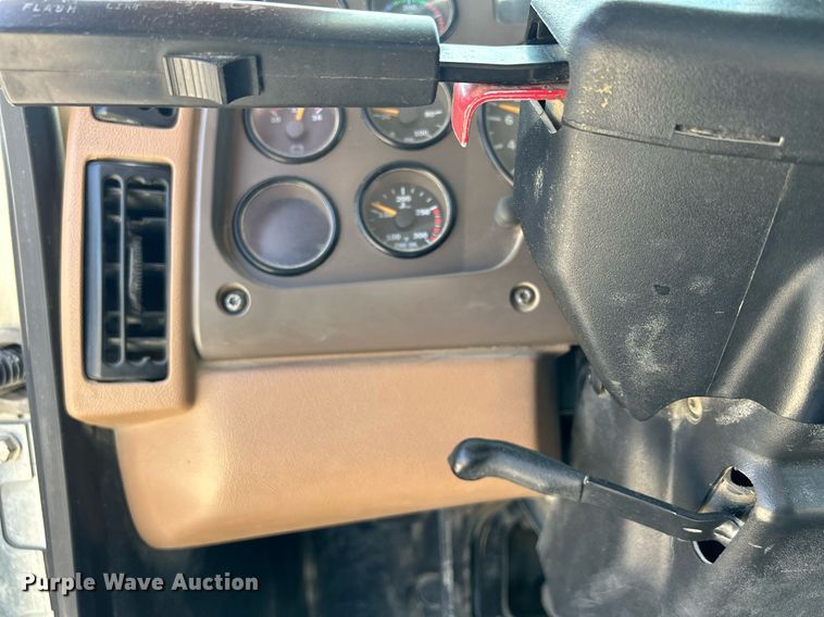 image for item EV9402 2007 Mack CV500  ready mix truck